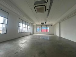 Hh @ Kallang (D13), Factory #559562991